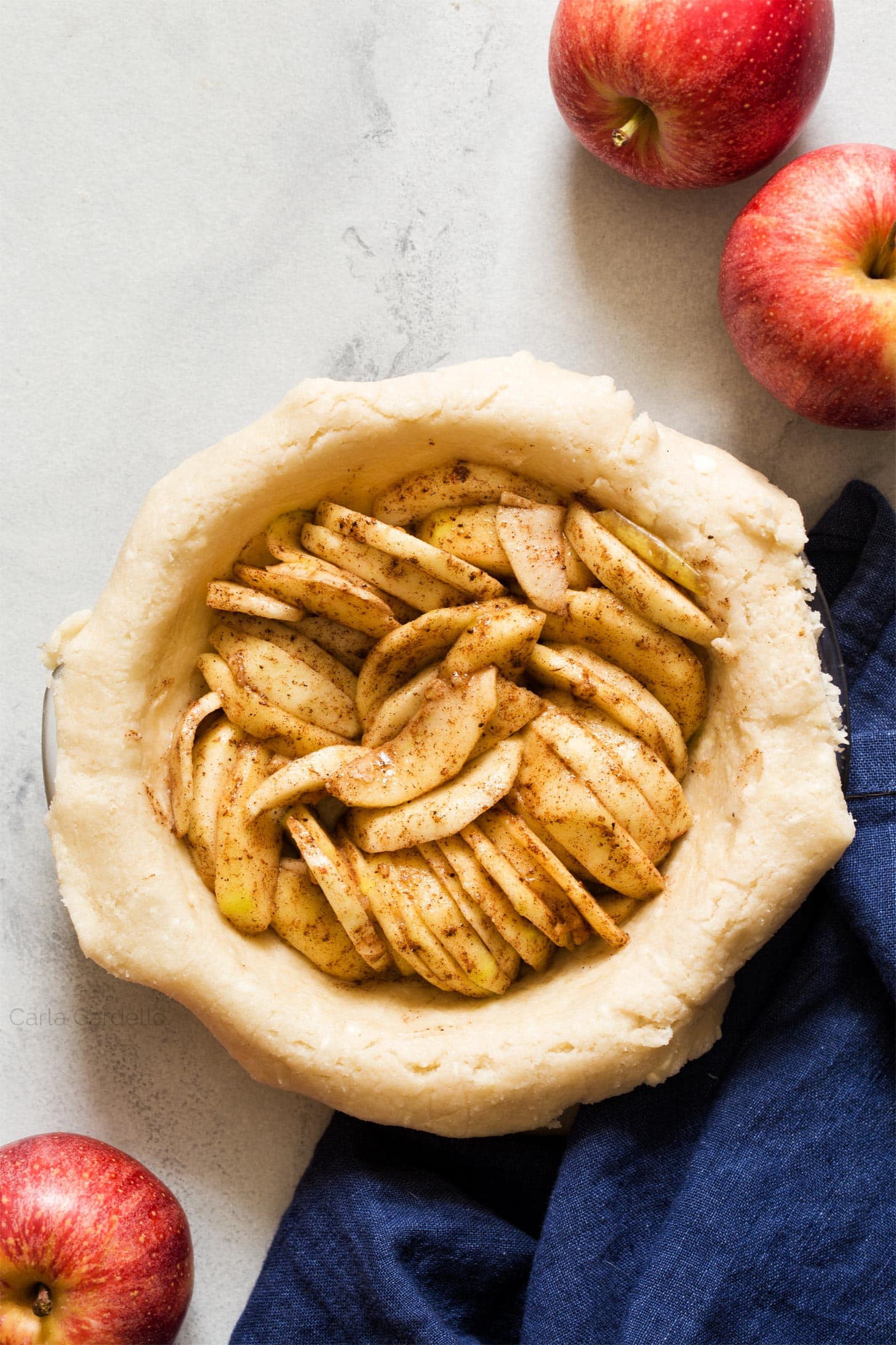 Small Apple Pie Recipe (6 Inch) - Homemade In The Kitchen