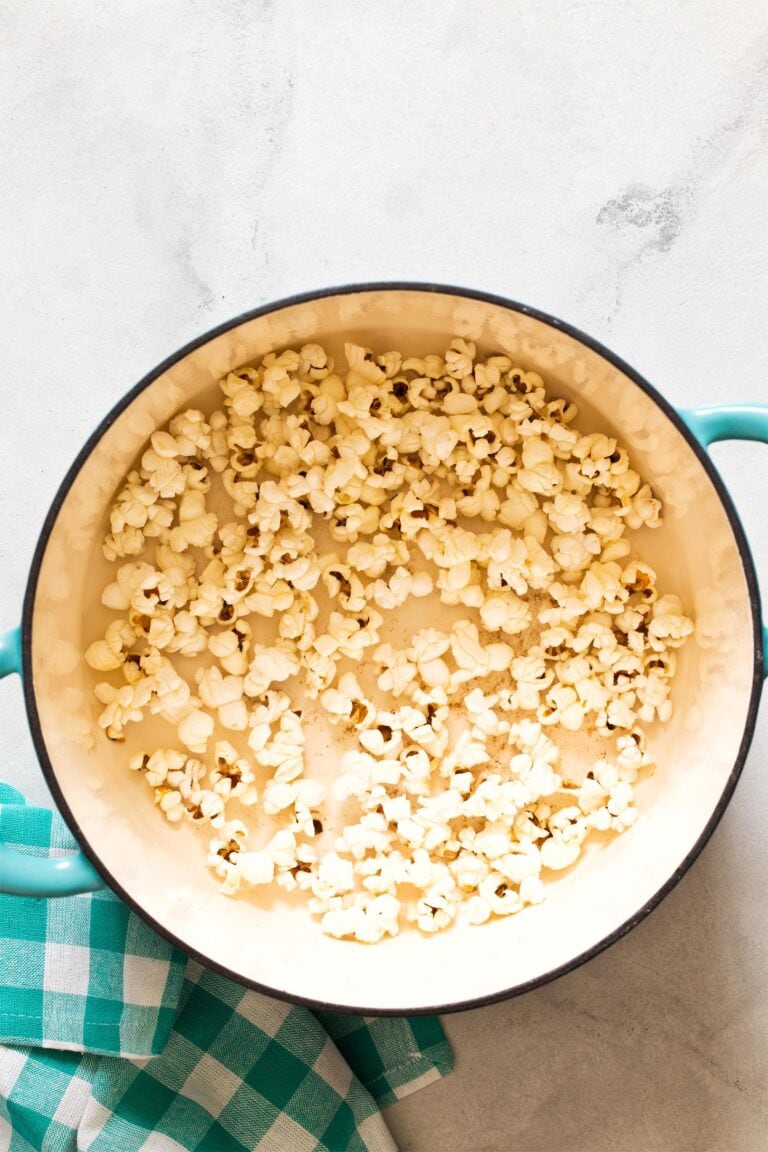 stovetop-popcorn-homemade-in-the-kitchen