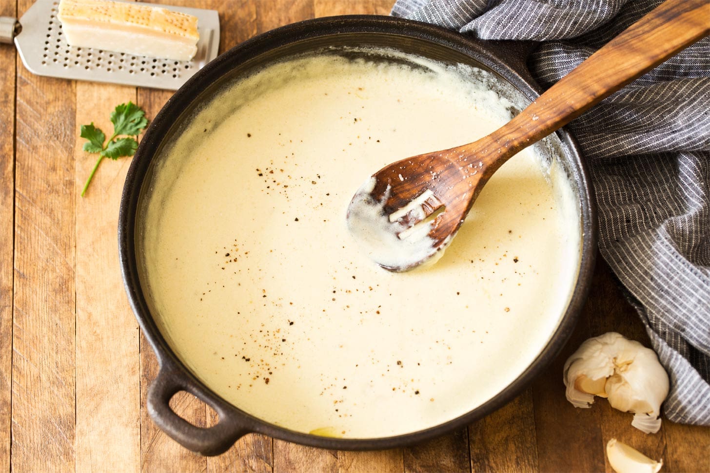 Small batch alfredo sauce in skillet